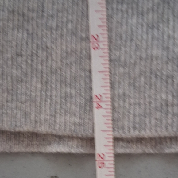 Cashmere Crew Neck Sweater Halogen Gray Size S Pullover Side Slits - Picture 10 of 11